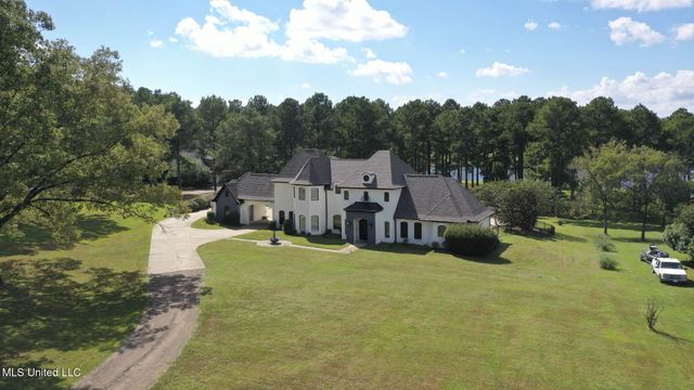 131 Lakeshire Parkway, Canton, MS 39046