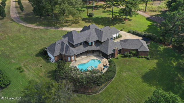 131 Lakeshire Parkway, Canton, MS 39046