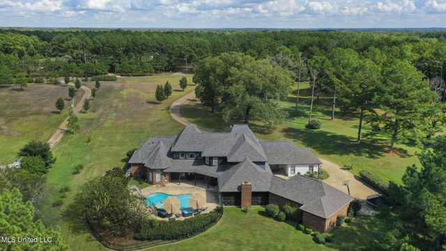 131 Lakeshire Parkway, Canton, MS 39046
