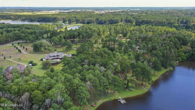 131 Lakeshire Parkway, Canton, MS 39046