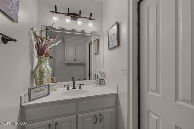 131 Lakeshire Parkway, Canton, MS 39046