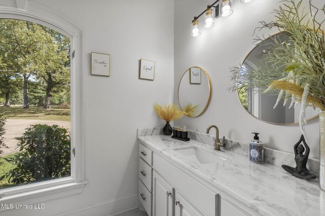 131 Lakeshire Parkway, Canton, MS 39046