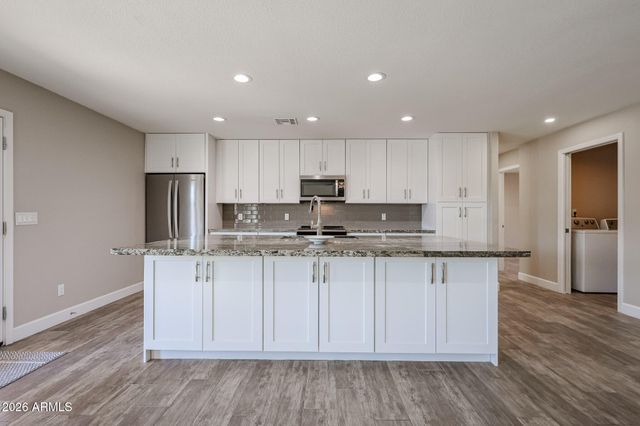 9623 E MINNESOTA Avenue, Sun Lakes, AZ 85248