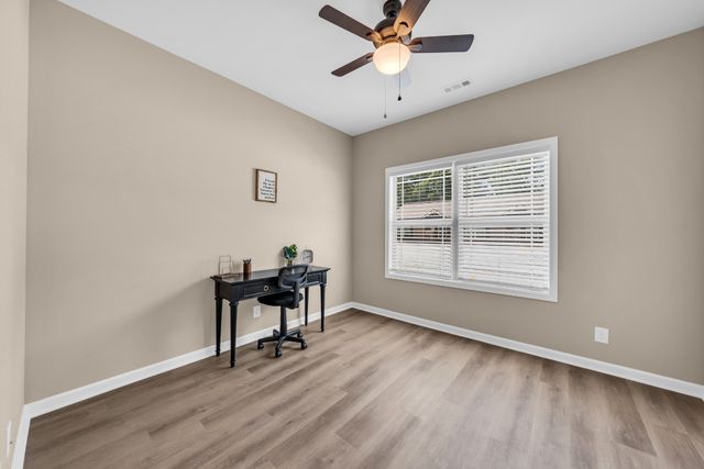 404 Cedar Ln, Tullahoma, TN 37388