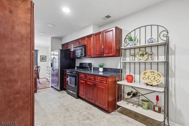 31 Chicopee Dr, Montgomery Twp., NJ 08540
