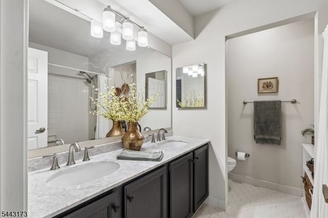 31 Chicopee Dr, Montgomery Twp., NJ 08540