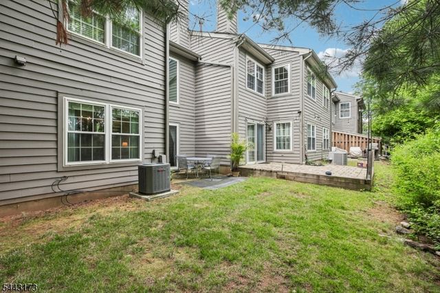 31 Chicopee Dr, Montgomery Twp., NJ 08540