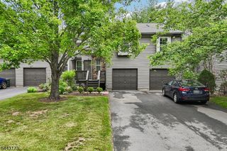 31 Chicopee Dr, Montgomery Twp., NJ 08540