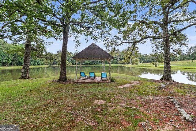 525 Lawshe Road, Senoia, GA 30276