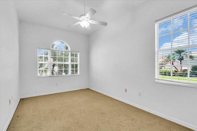 6393 ROOKERY CIRCLE, Bradenton, FL 34203