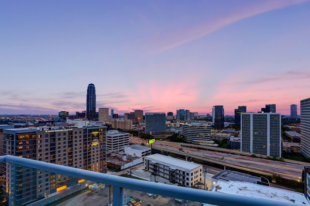 4521 San Felipe Street 1804, Houston, TX 77027