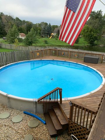 532 Iroquois Street, Schererville, IN 46375