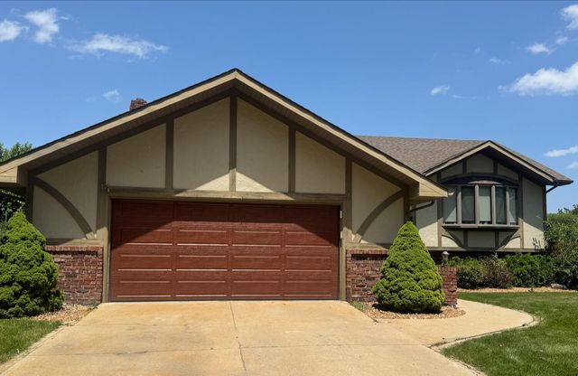 532 Iroquois Street, Schererville, IN 46375