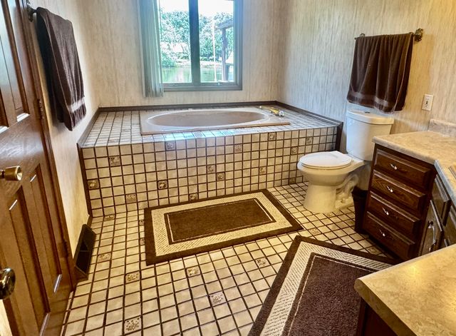 532 Iroquois Street, Schererville, IN 46375