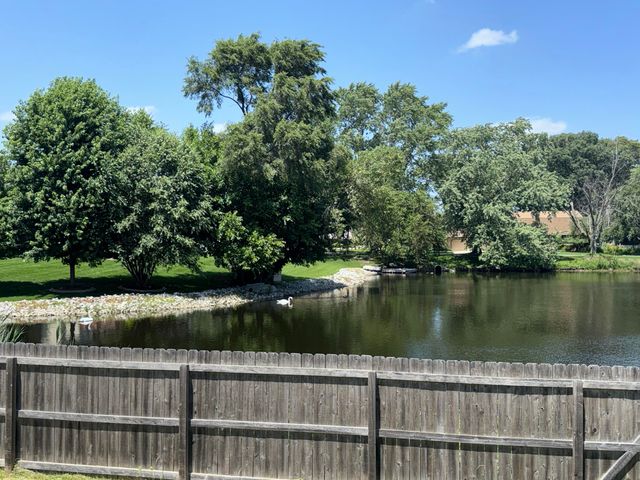 532 Iroquois Street, Schererville, IN 46375