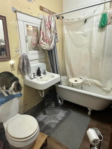 4835 Northcote Avenue, East Chicago, IN 46312