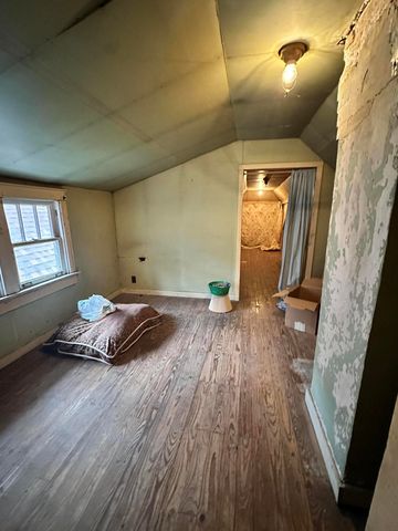 4835 Northcote Avenue, East Chicago, IN 46312