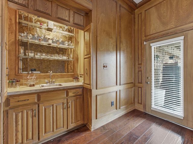 3701 Waycross Court, Arlington, TX 76016