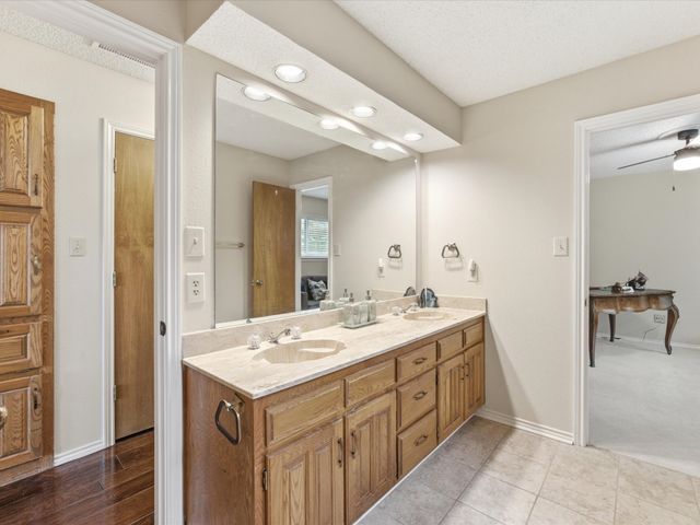 3701 Waycross Court, Arlington, TX 76016