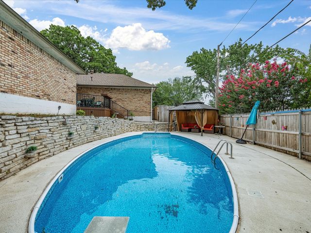 3701 Waycross Court, Arlington, TX 76016
