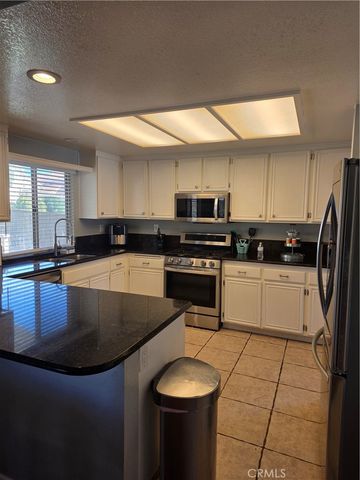 23926 Constantine, Murrieta, CA 92562