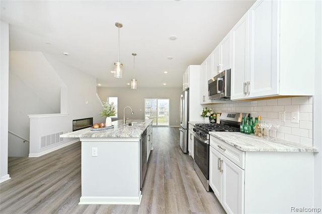 764 Huntley Lane, Troy, MI 48085