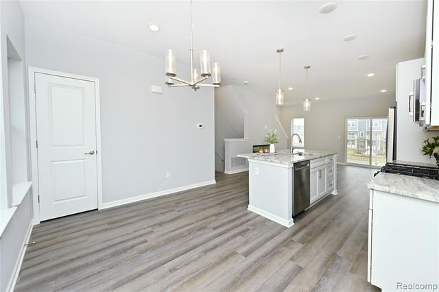 764 Huntley Lane, Troy, MI 48085