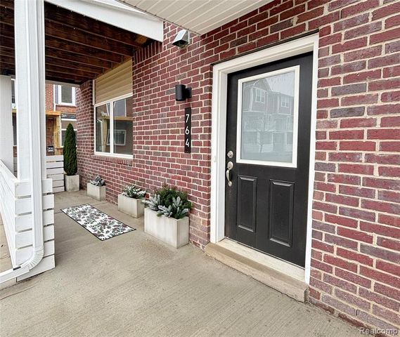 764 Huntley Lane, Troy, MI 48085