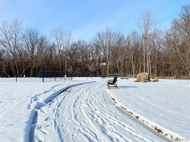 764 Huntley Lane, Troy, MI 48085