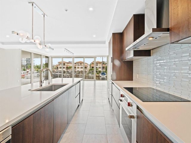 133 Isle Of Venice Drive 201, Fort Lauderdale, FL 33301
