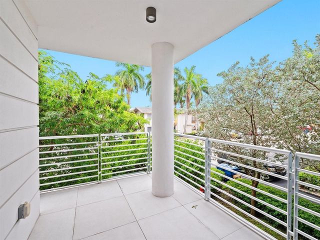 133 Isle Of Venice Drive 201, Fort Lauderdale, FL 33301