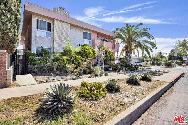 724 S Flower Street, Inglewood, CA 90301