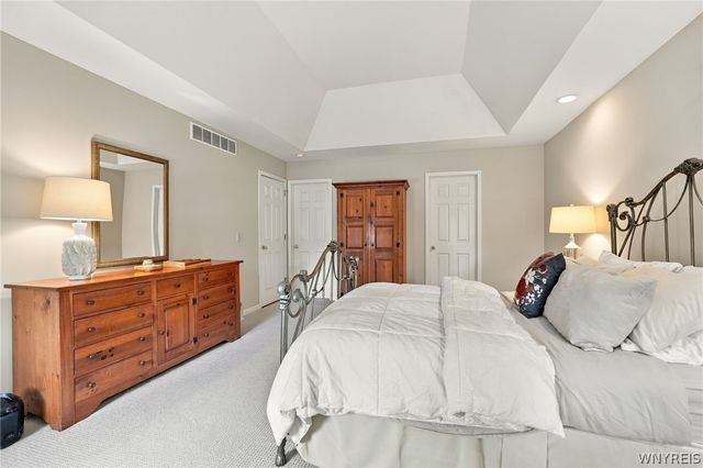 108 Laurel Lane, Amherst, NY 14221