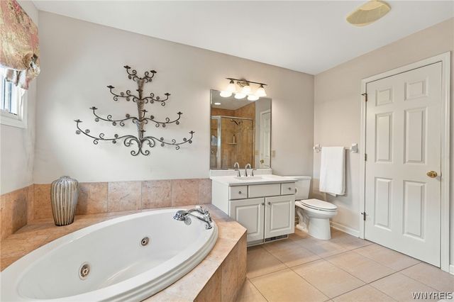 108 Laurel Lane, Amherst, NY 14221