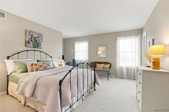 108 Laurel Lane, Amherst, NY 14221