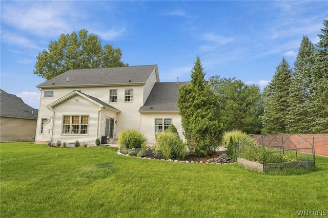 108 Laurel Lane, Amherst, NY 14221