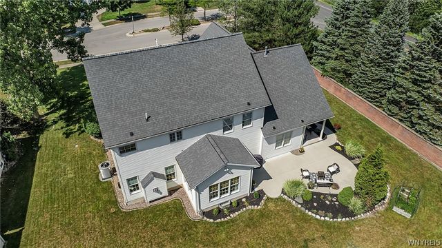 108 Laurel Lane, Amherst, NY 14221