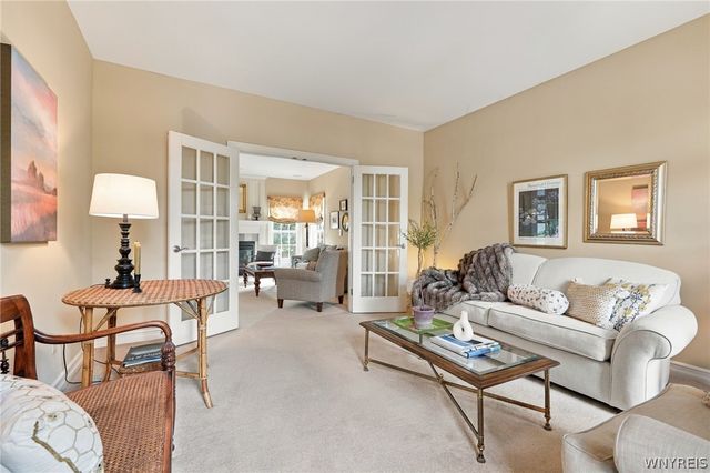 108 Laurel Lane, Amherst, NY 14221
