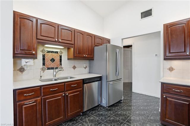 3218 Santa Barbara BLVD N, Cape Coral, FL 33993