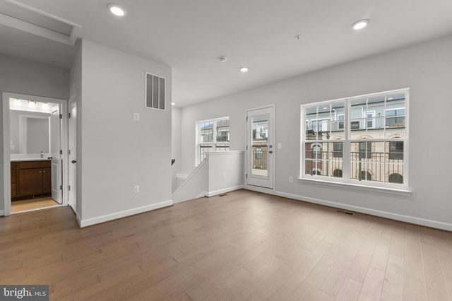 608 CATAMARAN WAY, National Harbor, MD 20745