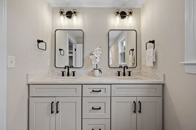 89 William, Worcester, MA 01609