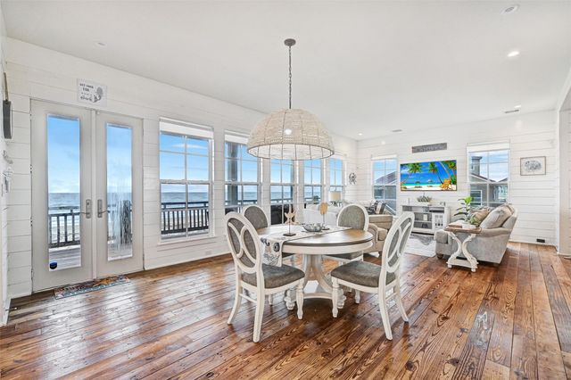 17725 Glei, Galveston, TX 77554