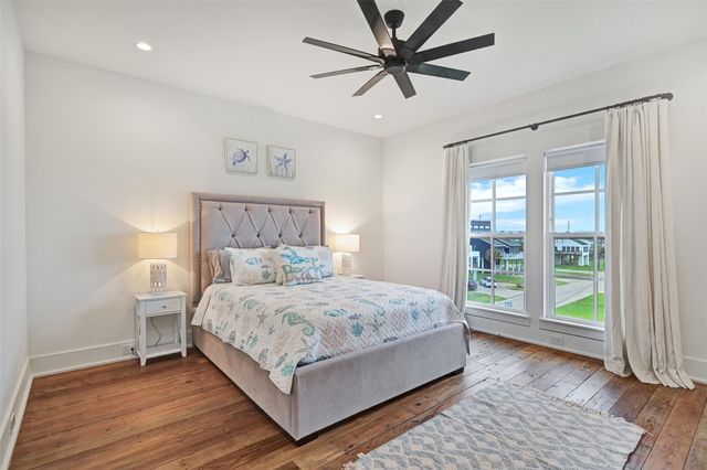 17725 Glei, Galveston, TX 77554