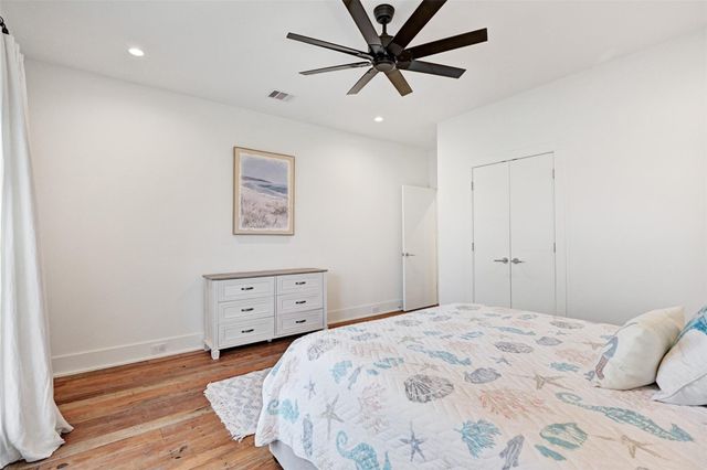 17725 Glei, Galveston, TX 77554
