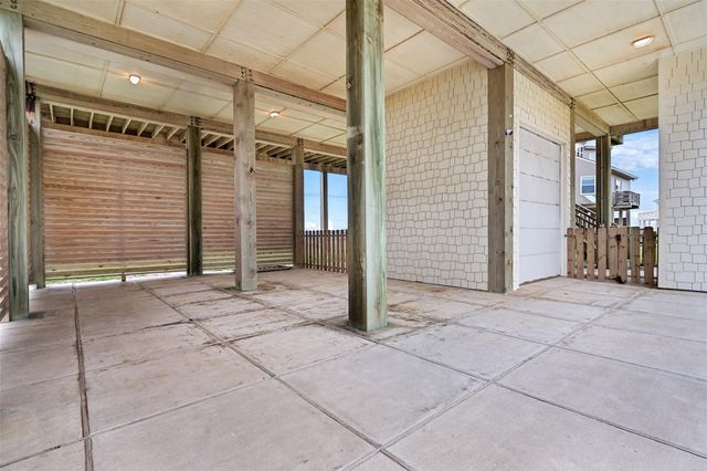 17725 Glei, Galveston, TX 77554