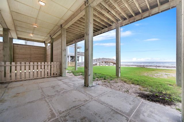 17725 Glei, Galveston, TX 77554