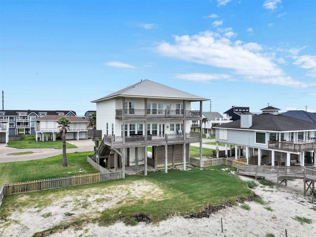 17725 Glei, Galveston, TX 77554