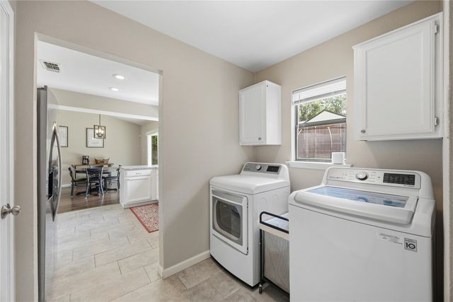 408 Thorn Wood Drive, Euless, TX 76039