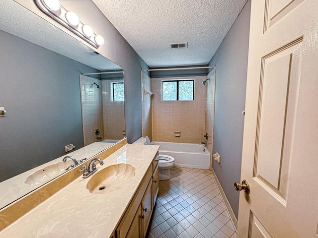 7241 GERMANSHIRE LN, Memphis, TN 38125