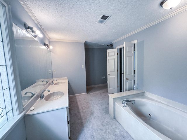7241 GERMANSHIRE LN, Memphis, TN 38125